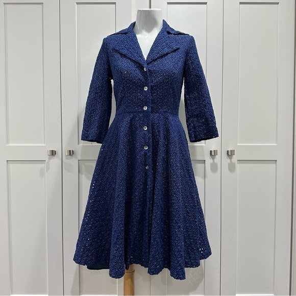 Neiman Marcus Long Blue Flare  Eyelet Jacket - Cotton Size 4 - Picture 2 of 8